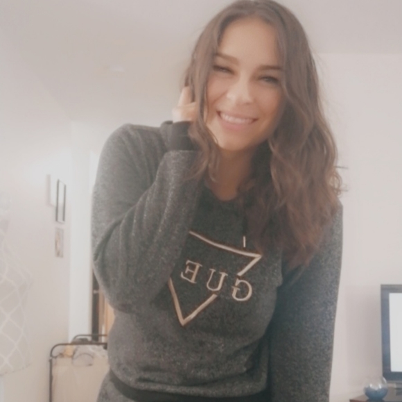 Meet your Posher, Annaliese - Picture 3 of 3